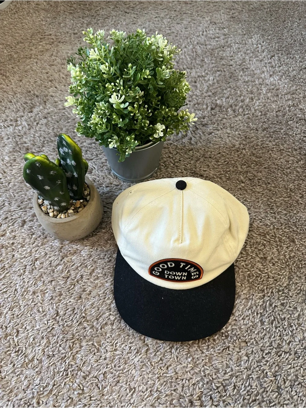 NWT Good Times Down Town Two-Tone Baseball Cap - Cream and Black